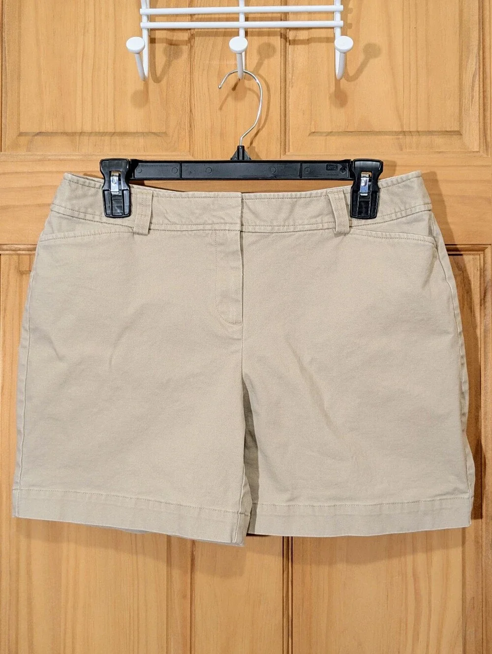 Talbots Shorts Chino Khaki Beige Cotton Spandex Sz 8P Preppy Stretchy Walking